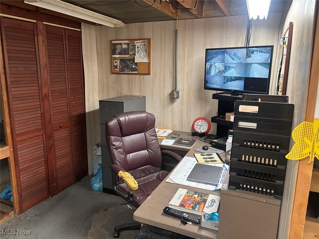 Canton - Commercial Sale