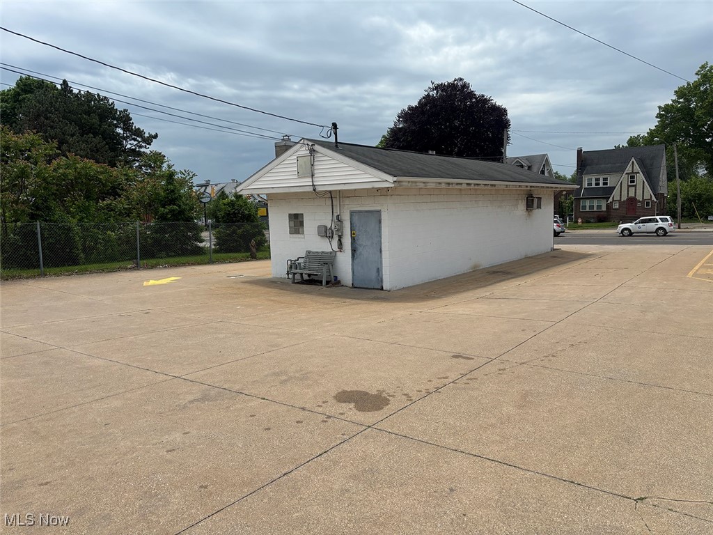 Canton - Commercial Sale