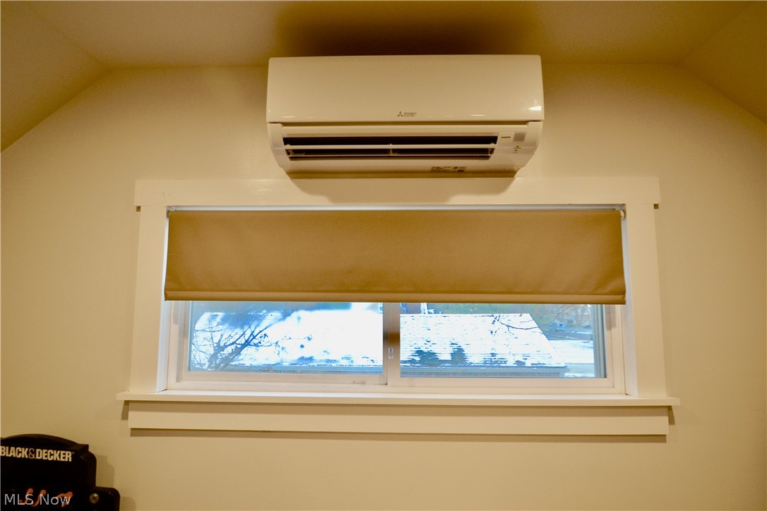 R I Curtis Mccreary-Oakwood Su - Residential