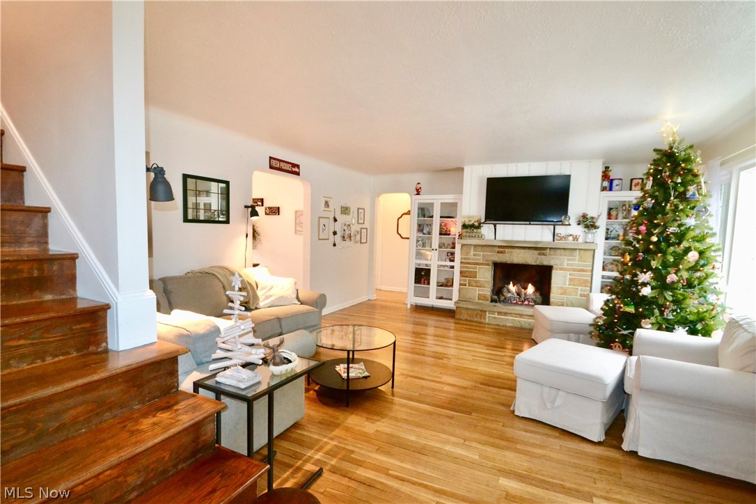 R I Curtis Mccreary-Oakwood Su - Residential