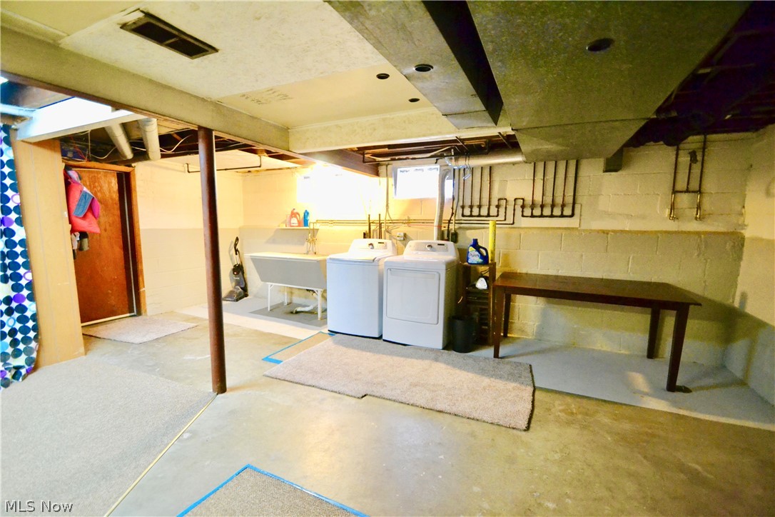 R I Curtis Mccreary-Oakwood Su - Residential