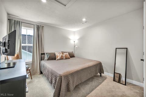 Tiny photo for 5394 Hawks Nest Circle, Sheffield Lake, OH 44054 (MLS # 5220375)