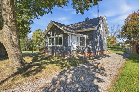 Photo of 2549 30th Street NE, Canton, OH 44705 (MLS # 5254806)