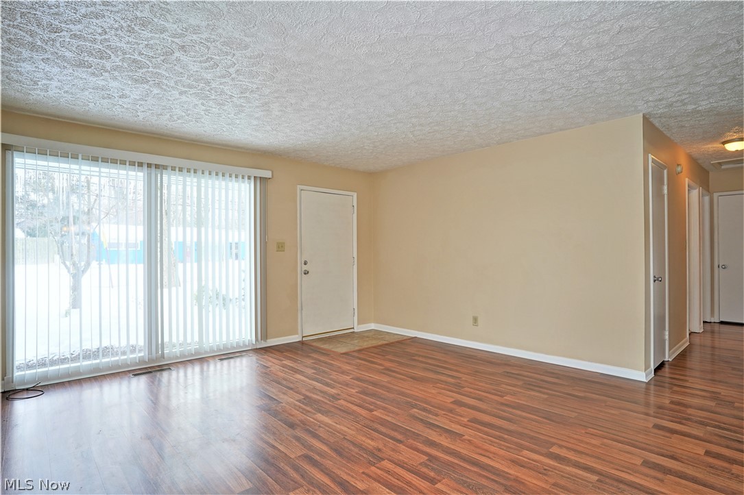 Kenilworth Manor - Residential