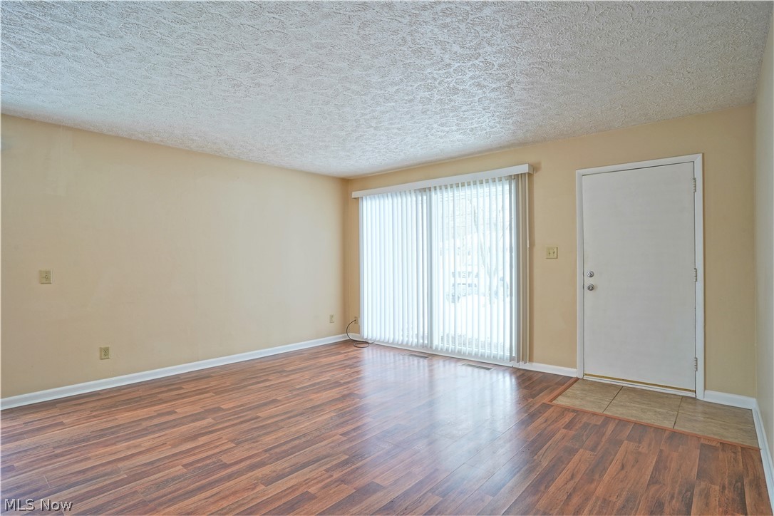 Kenilworth Manor - Residential