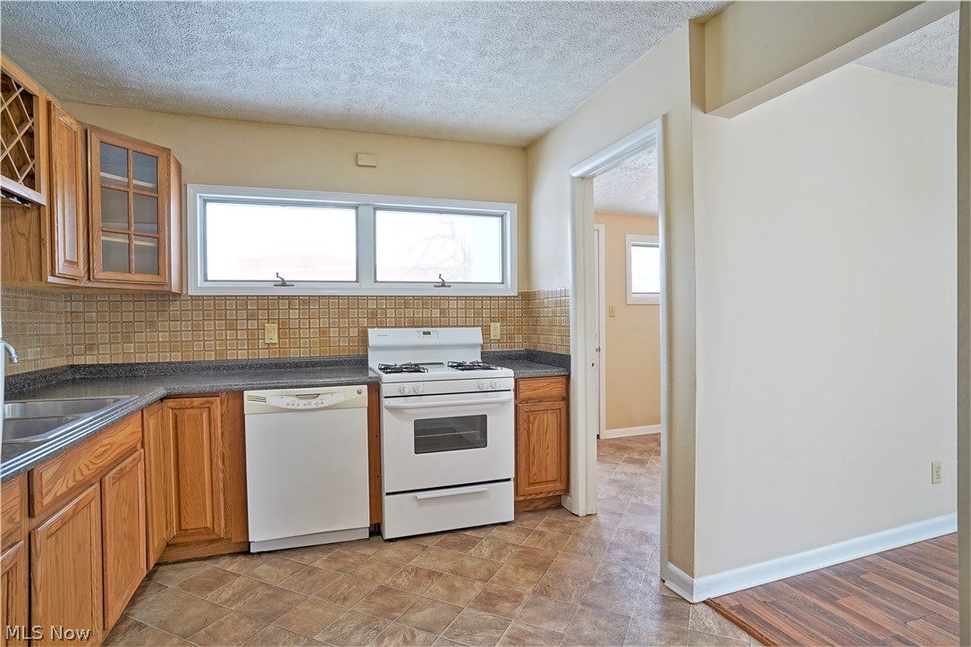 Kenilworth Manor - Residential