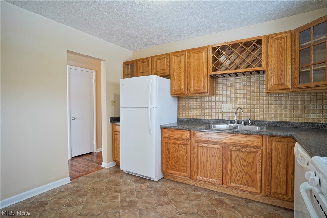 Kenilworth Manor - Residential