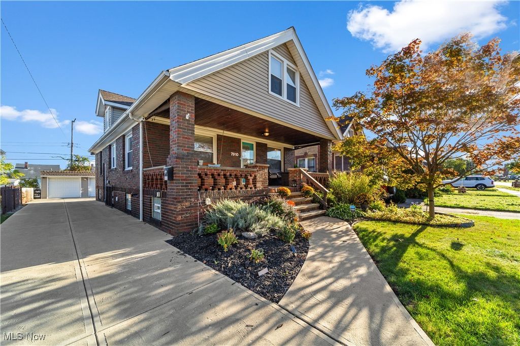 Photo of 7910 Dresden Avenue, Parma, OH 44129 (MLS # 5167470)