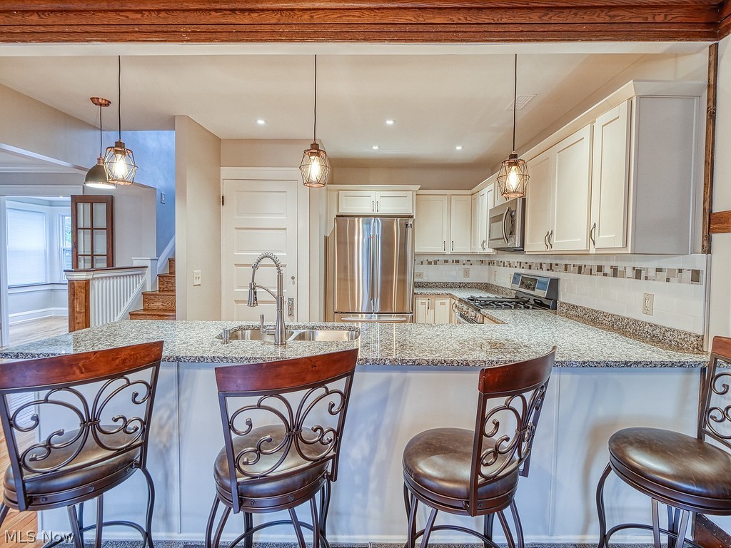 C L & L H Newells - Residential