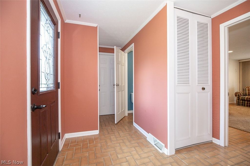 Photo of 5866 Ogilby Drive, Hudson, OH 44236 (MLS # 5191628)