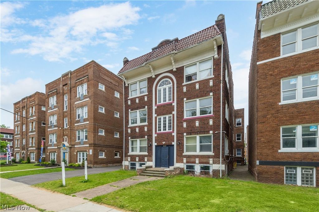 Photo of 14120 Superior Road, Cleveland, OH 44118 (MLS # 5199123)