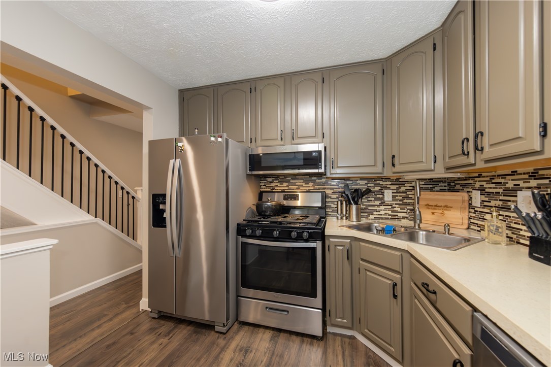 Resubd Of The Tam-A-Rac Sub 4 - Residential