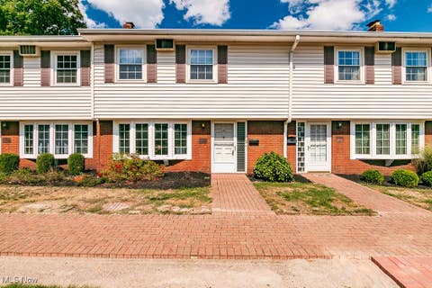 Photo for 11 Meadowlawn Drive 12