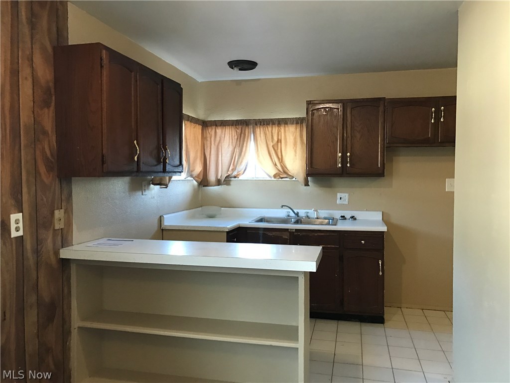 Wickcliffe - Residential Income