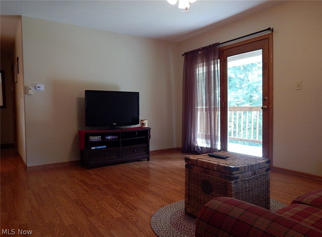 M & E Acres - Residential