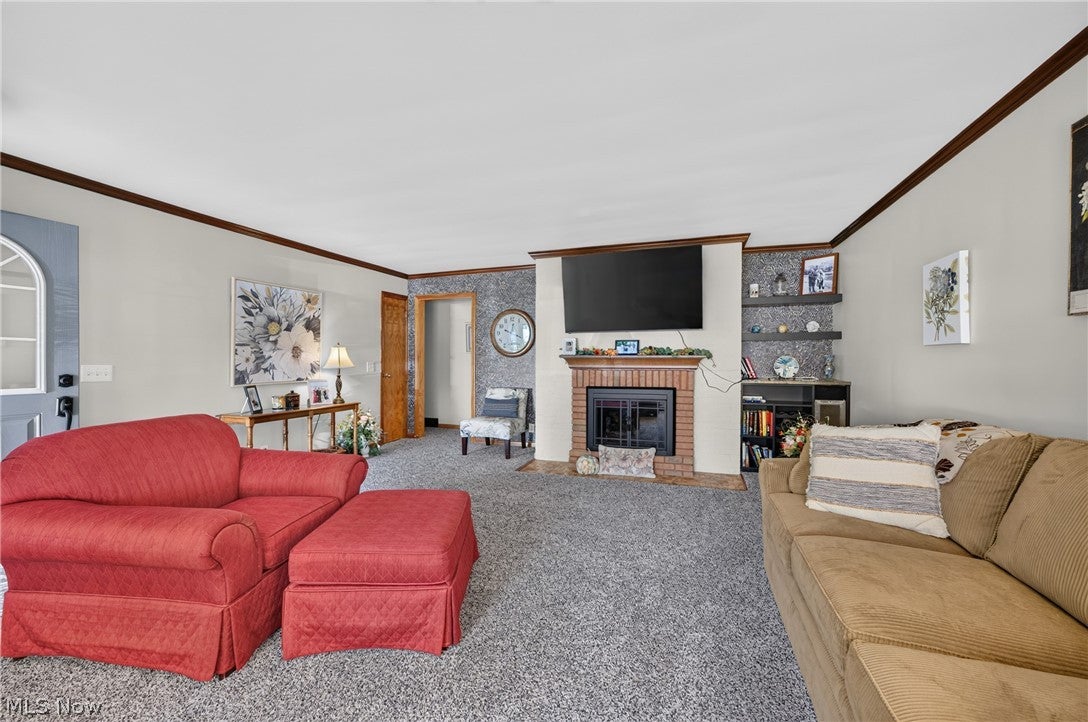 408 E 18th Street