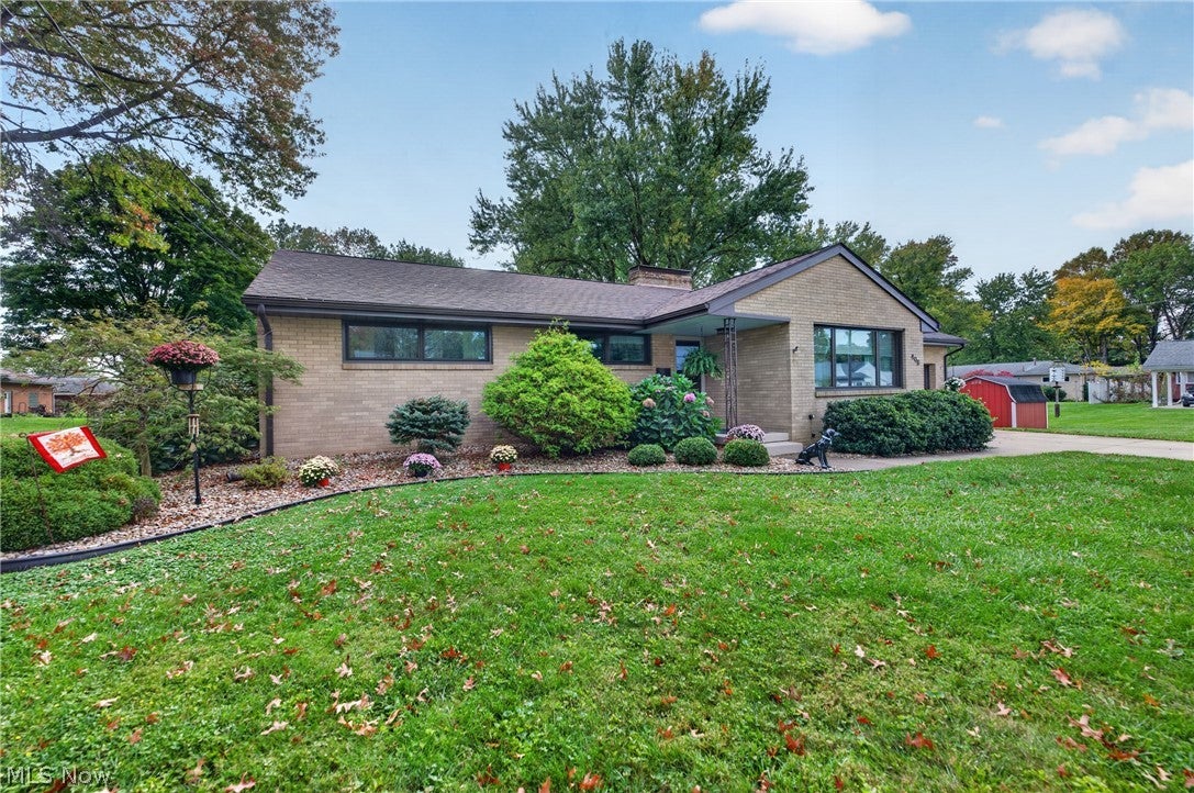 408 E 18th Street