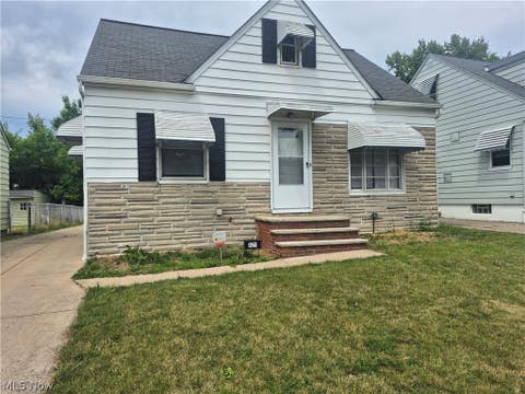 Homes For Sale - 14211 Tabor Avenue<br/> Cuyahoga County, Maple Heights, OH 44137