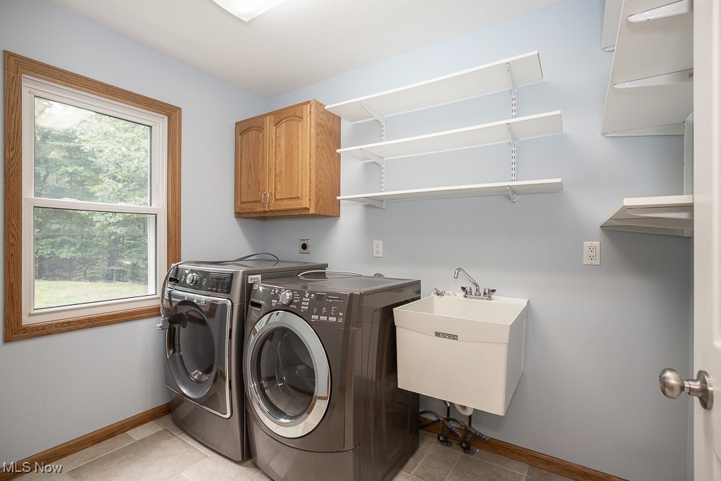 City/Willoughby Hills 01 - Residential