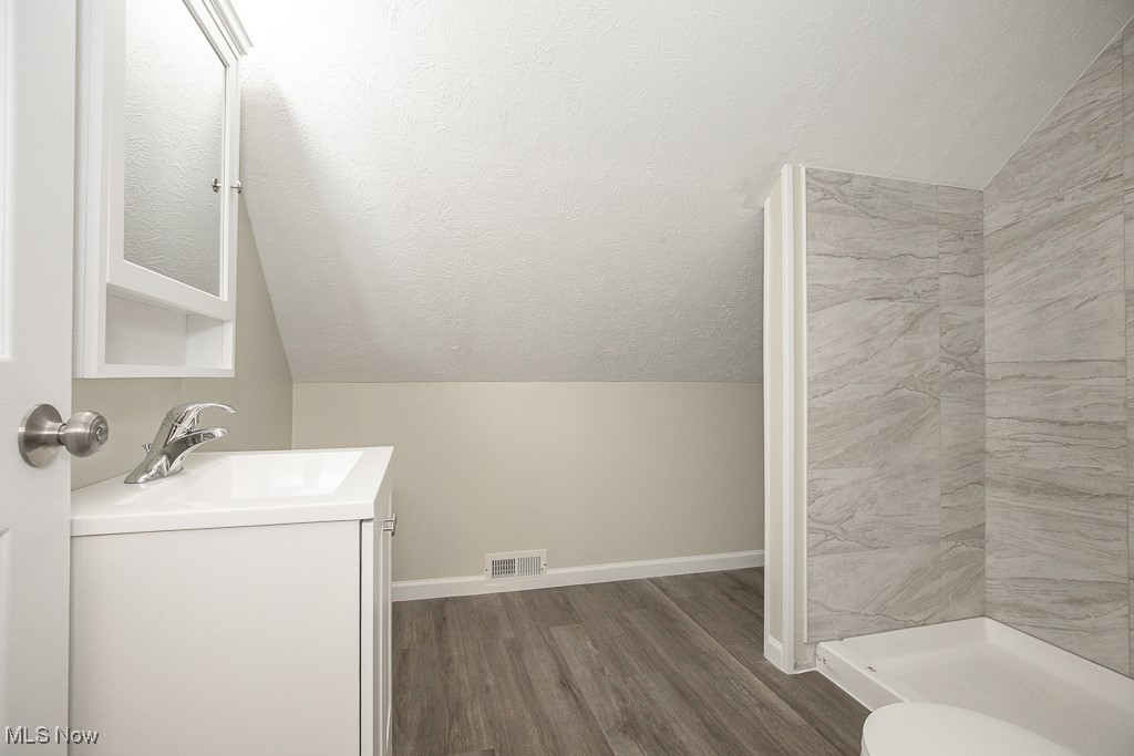 City/Willoughby Hills 01 - Residential