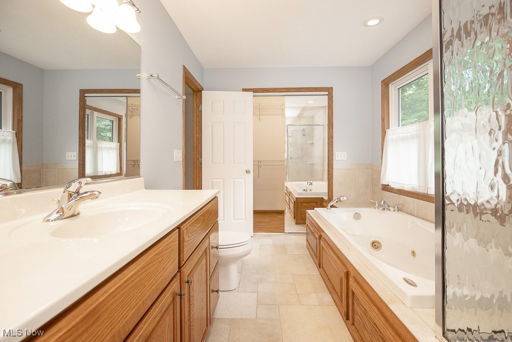 City/Willoughby Hills 01 - Residential