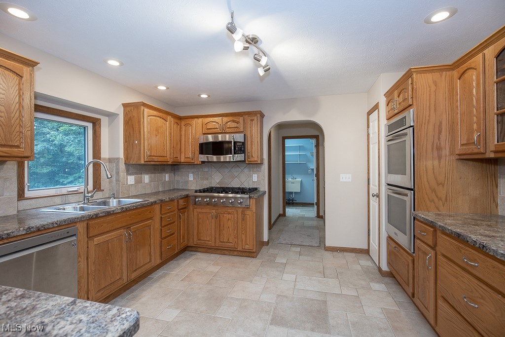 City/Willoughby Hills 01 - Residential