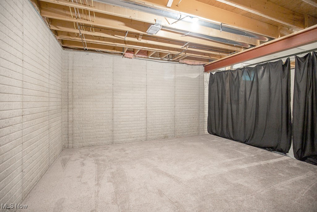 City/Willoughby Hills 01 - Residential