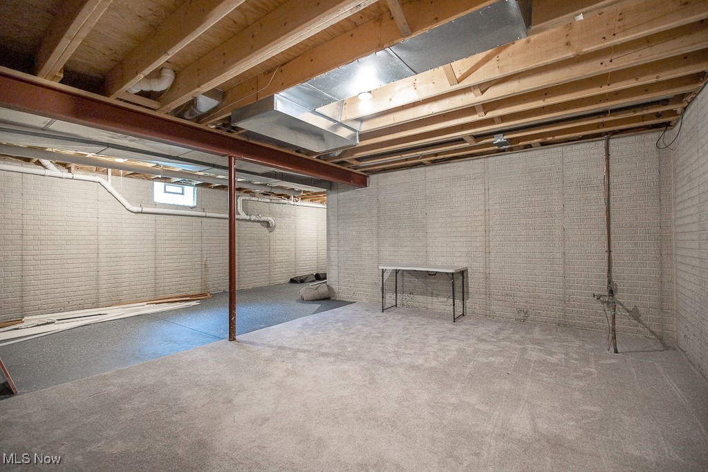 City/Willoughby Hills 01 - Residential