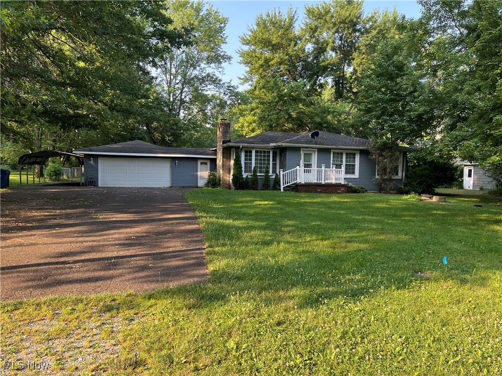 Photo of 36543 Schaefer Drive, North Ridgeville, OH 44039 (MLS # 5177809)