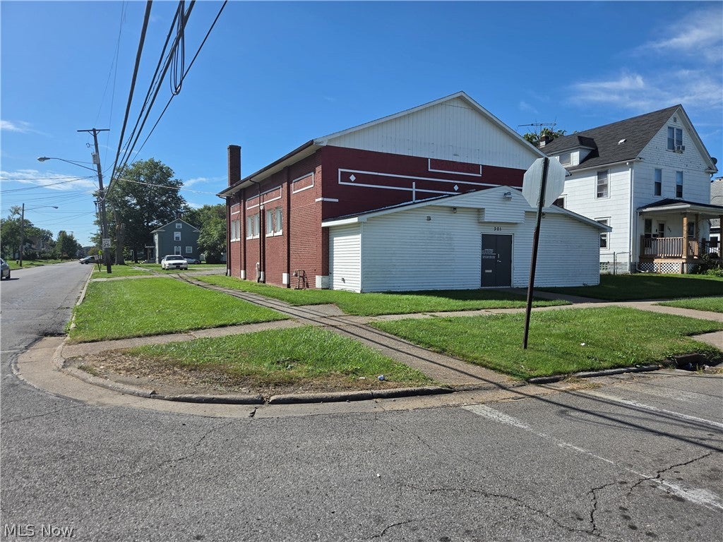 301 W 22nd Street