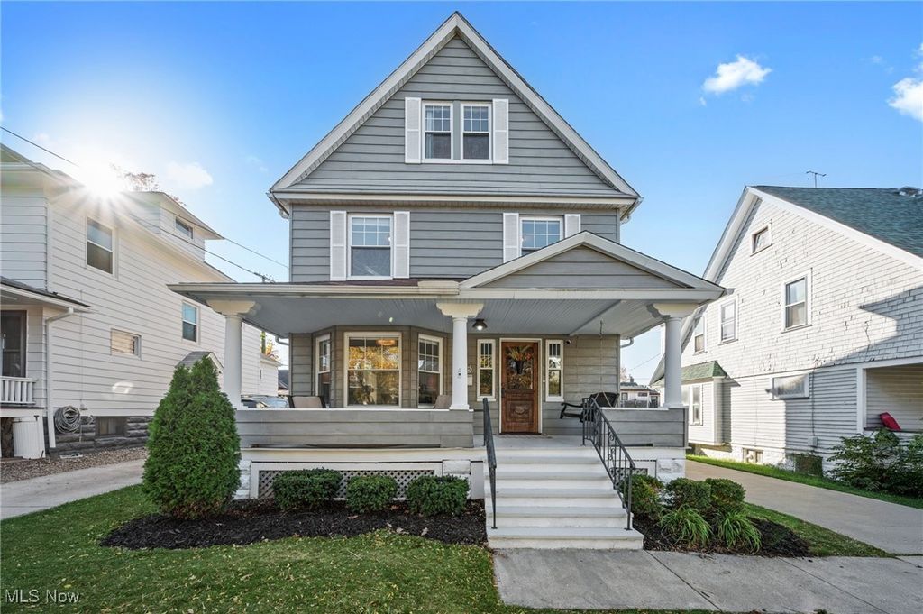 Photo of 1458 Wyandotte Avenue, Lakewood, OH 44107 (MLS # 5166242)