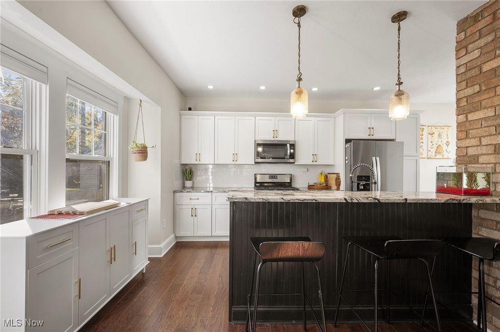 Photo of 1458 Wyandotte Avenue, Lakewood, OH 44107 (MLS # 5166242)