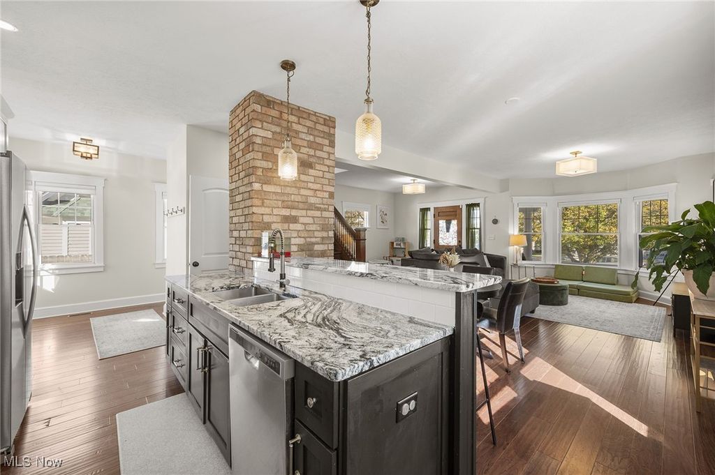 Photo of 1458 Wyandotte Avenue, Lakewood, OH 44107 (MLS # 5166242)