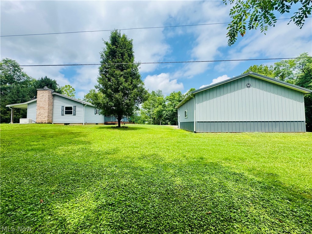 30 Lakeview Drive - Photo 2