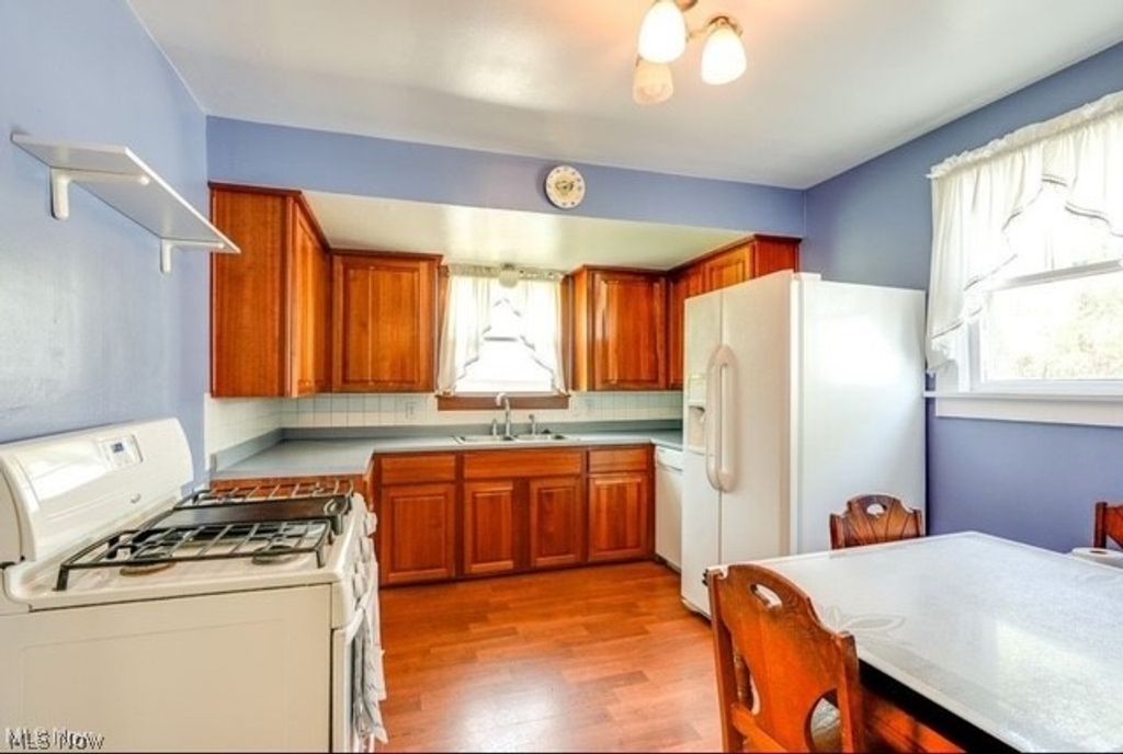 Photo of 1308 Gorge Boulevard, Akron, OH 44310 (MLS # 5200123)