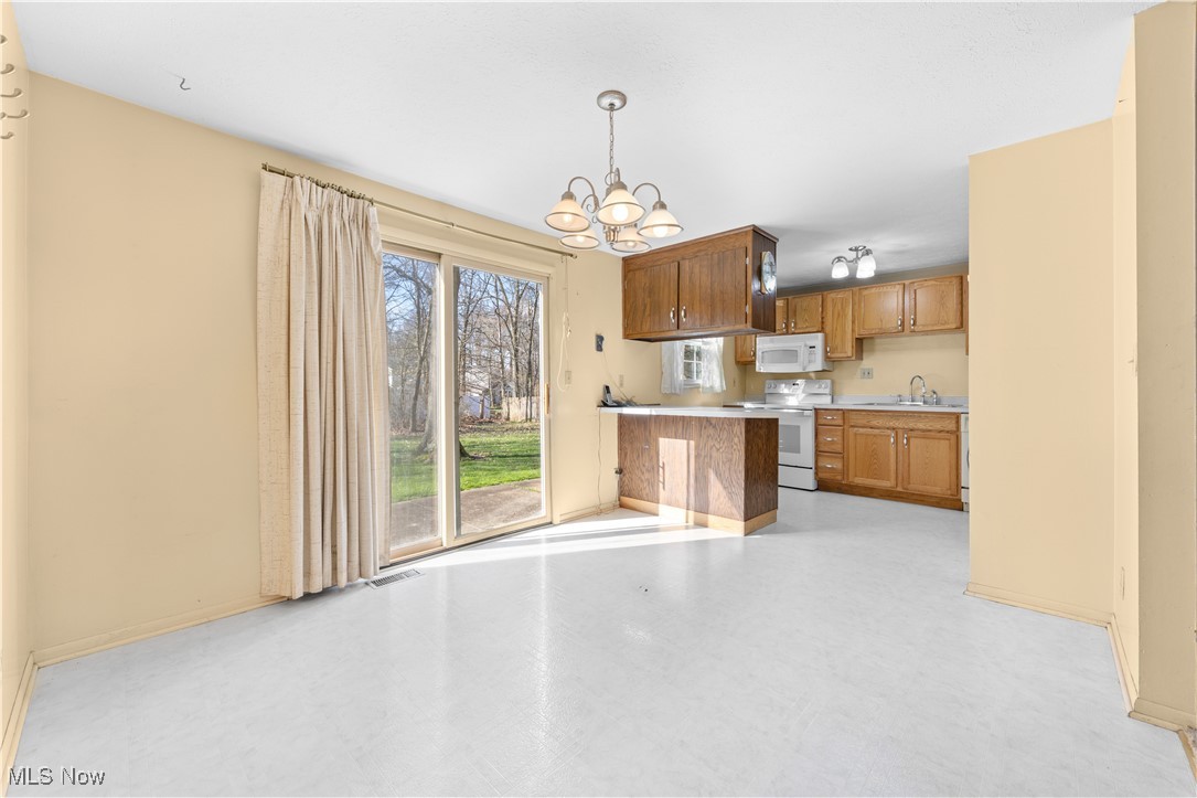 4301 Baird Road, Stow, Ohio image 10