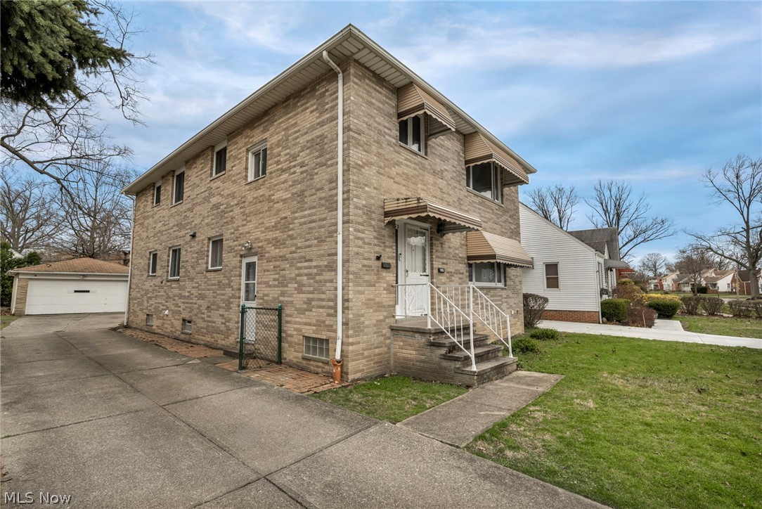 St Clair - Residential Income