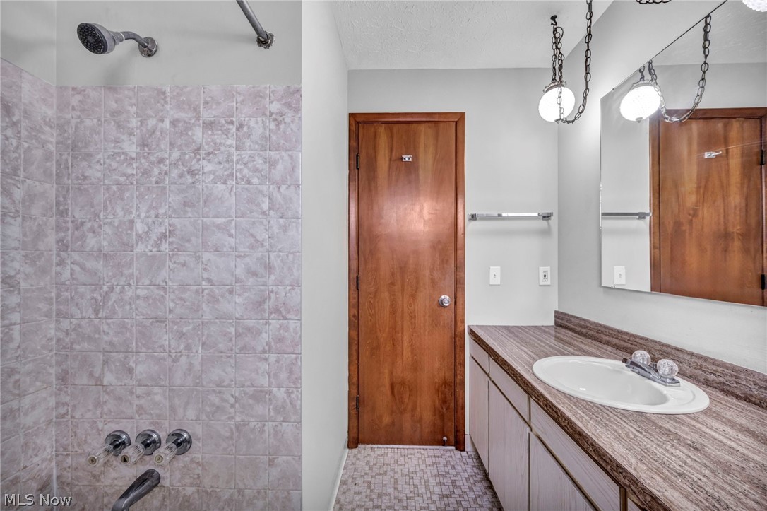 St Clair - Residential Income