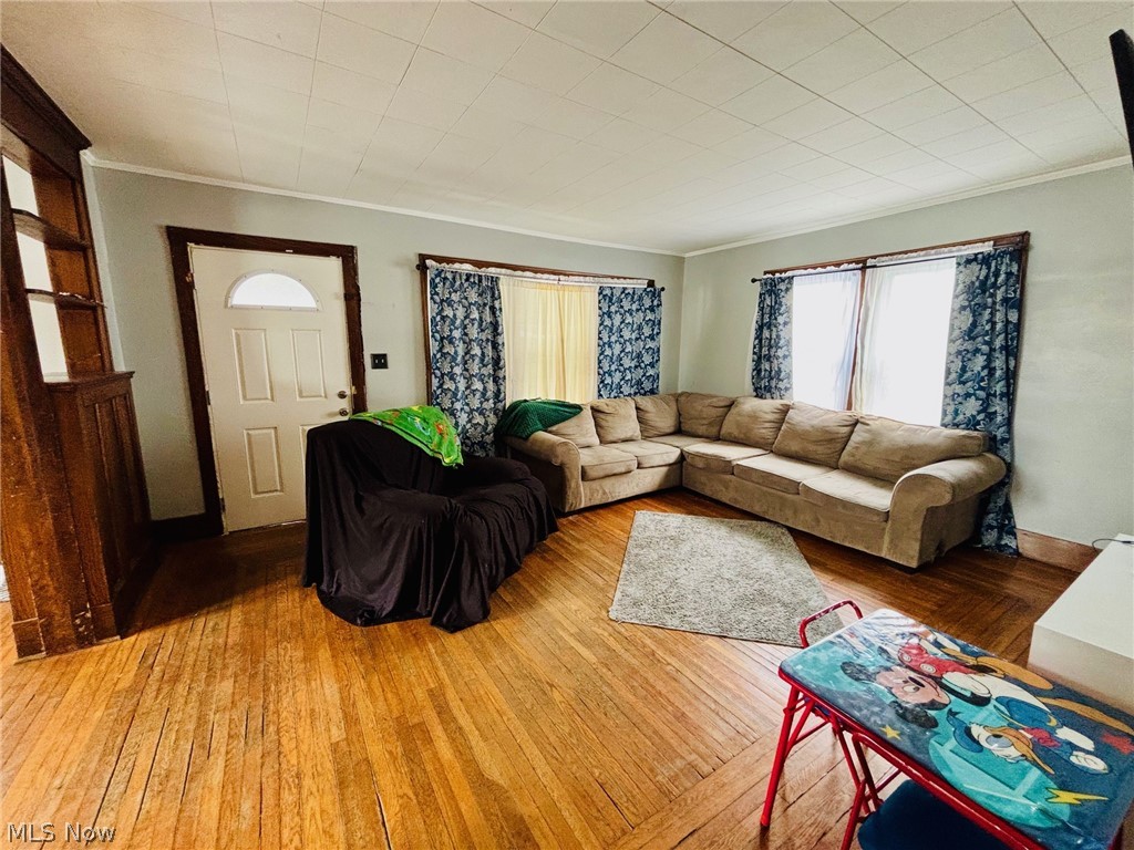 R Wood - Residential