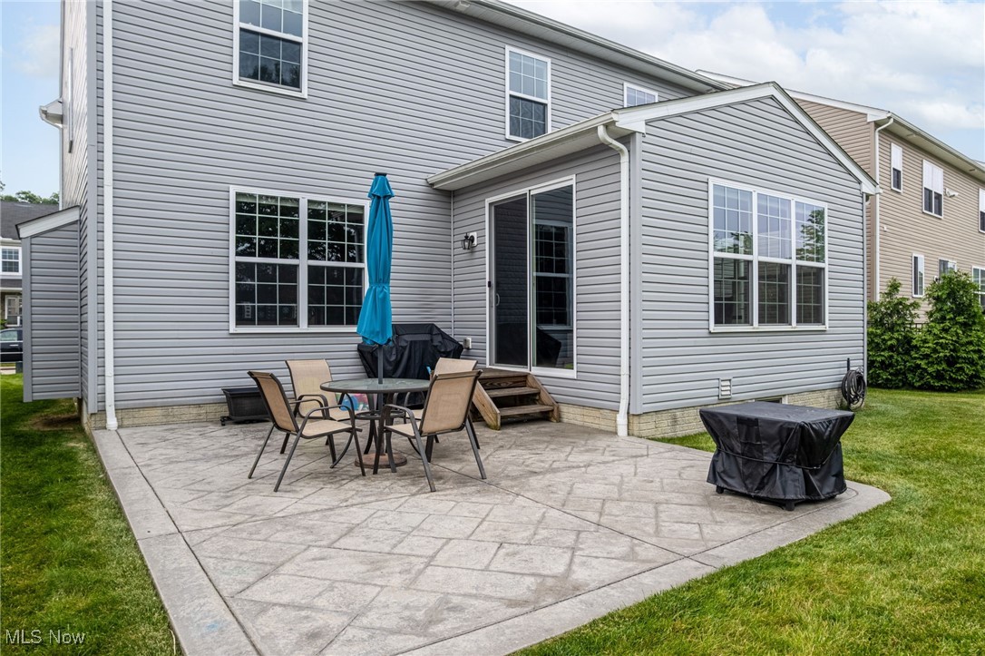 12156 Edgehill Oval