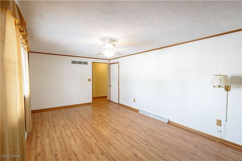 Tiny photo for 425 Providence Avenue SE, New Philadelphia, OH 44663 (MLS # 5178869)