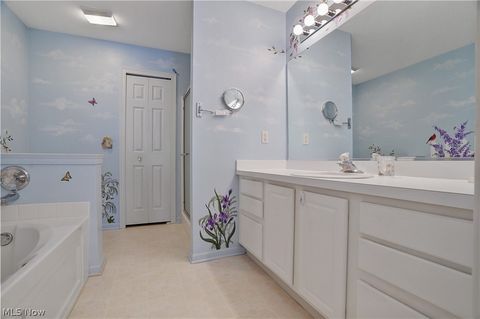 Tiny photo for 421 W Reserve Drive #82, Cuyahoga Falls, OH 44223 (MLS # 5187230)