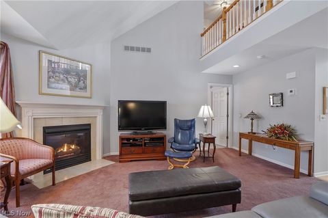 Tiny photo for 421 W Reserve Drive #82, Cuyahoga Falls, OH 44223 (MLS # 5187230)