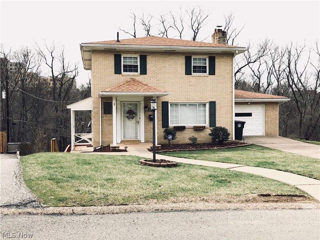 WOW ... SO VERY CUTE AND CLEAN. EVERYTHING IS NEWER IN THIS HOME, ROOF, WINDOWS, FLOORING, FURNACE, AC, APPLIANCES, REMODELED BATHROOMS, KITCHEN, LARGE DECK,FIRE PIT, UPDATED LANDSCAPING. CALL OFFICE TO VIEW.