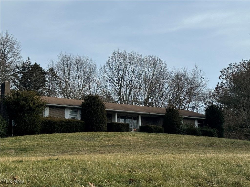 Photo of 10875 Dolphin Street SW, Beach City, OH 44608 (MLS # 5178673)