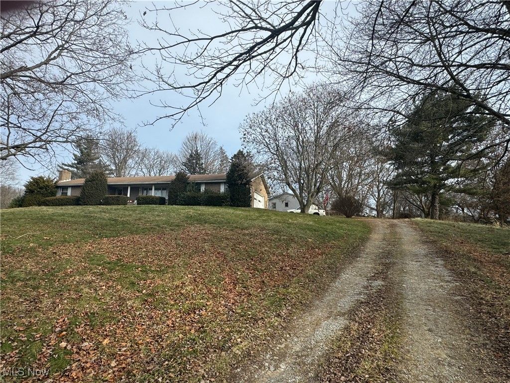 Photo of 10875 Dolphin Street SW, Beach City, OH 44608 (MLS # 5178673)