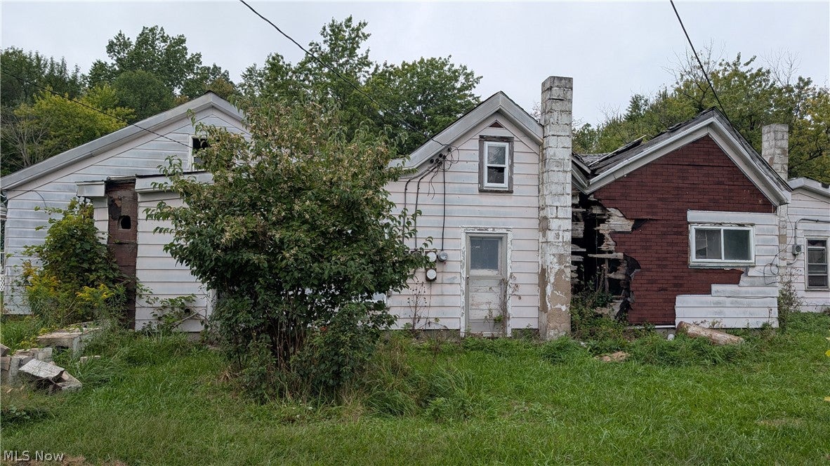 381 Avon Avenue