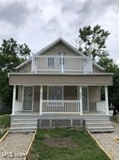 Multifamily For Sale - 8303 Connecticut Avenue<br/> Cleveland, OH 44105