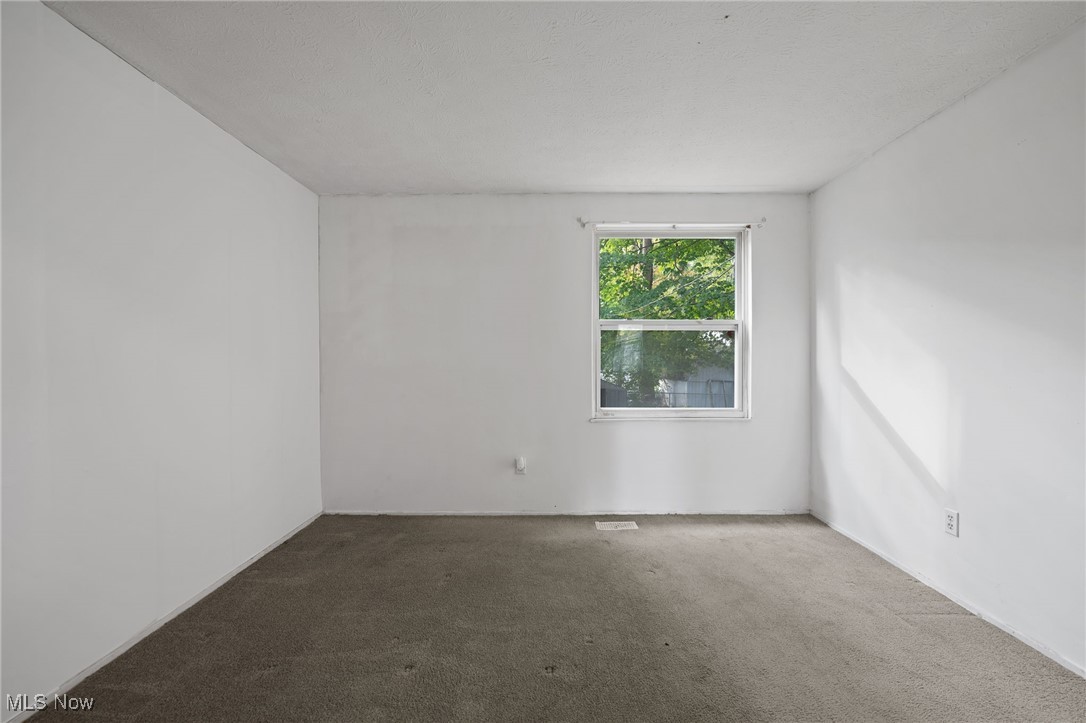 Madison Golf Lakelands - Residential