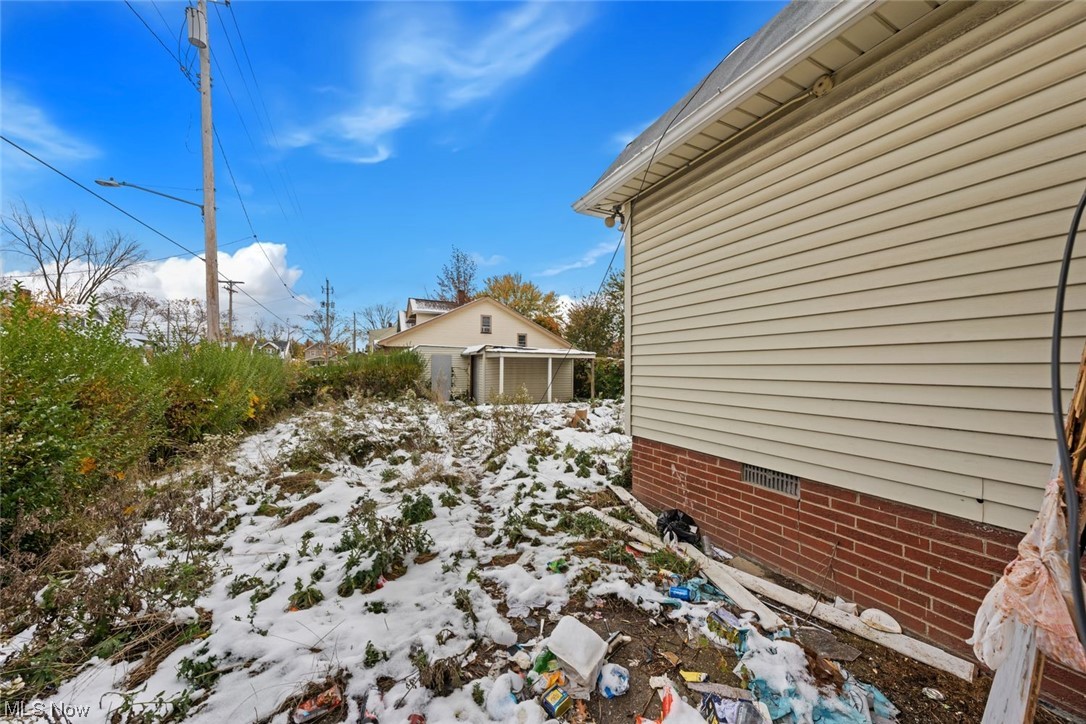 Southerly Line/Gay Ave - Residential Income